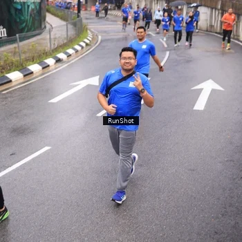 Runner Photo 7940579