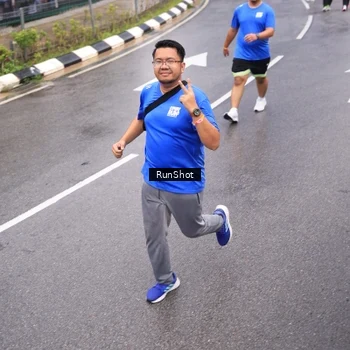 Runner Photo 7940586