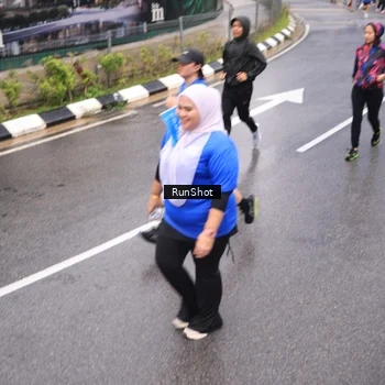 Runner Photo 7940588