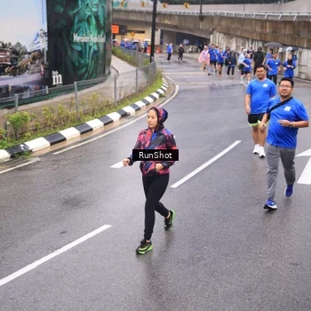 Runner Photo 7940590