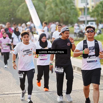 Runner Photo 7940602