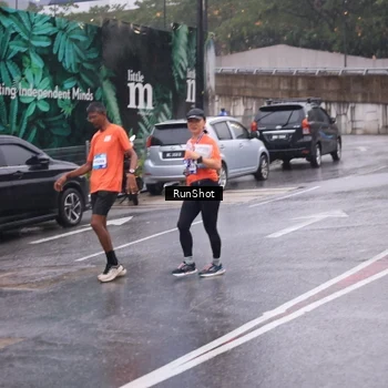 Runner Photo 7940609