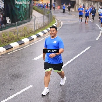Runner Photo 7940617