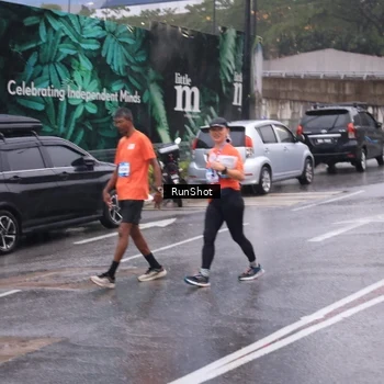 Runner Photo 7940623