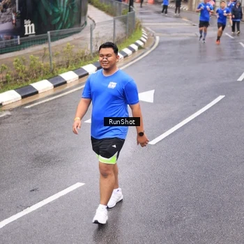 Runner Photo 7940625