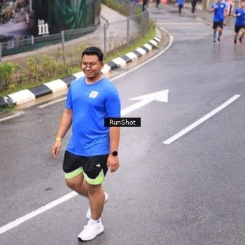 Runner Photo 7940632