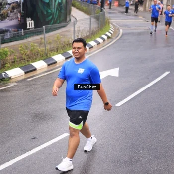 Runner Photo 7940633