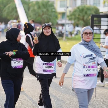 Runner Photo 7940641