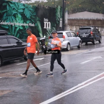 Runner Photo 7940644