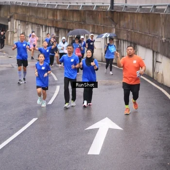 Runner Photo 7940648