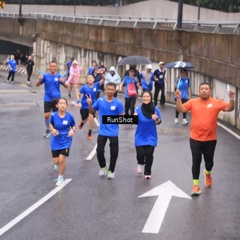 Runner Photo 7940658
