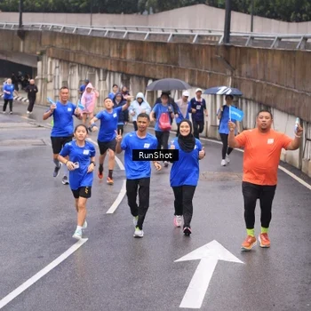 Runner Photo 7940660
