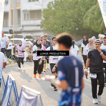 Runner Photo 7940662