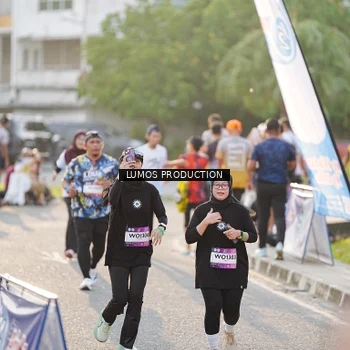 Runner Photo 7940678