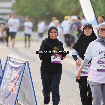 Runner Photo 7940679