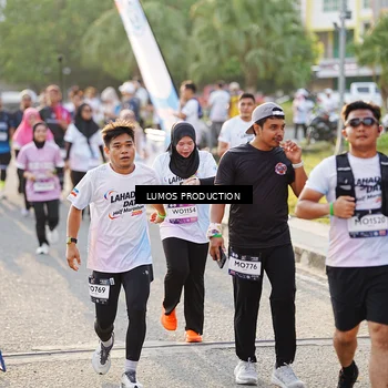 Runner Photo 7940682