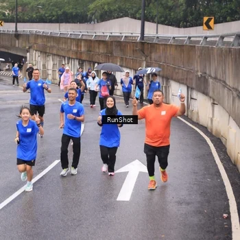 Runner Photo 7940685