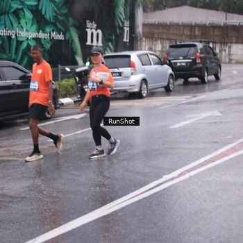 Runner Photo 7940688
