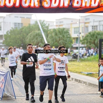 Runner Photo 7940697