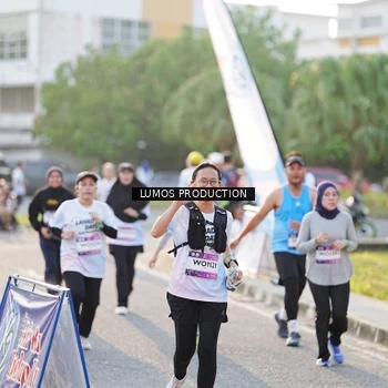 Runner Photo 7940698