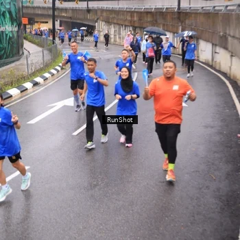 Runner Photo 7940719