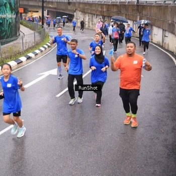 Runner Photo 7940723