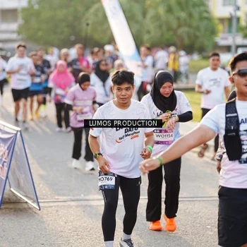 Runner Photo 7940726