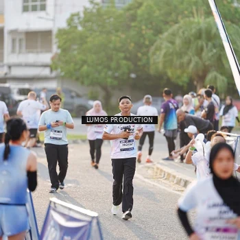 Runner Photo 7940735