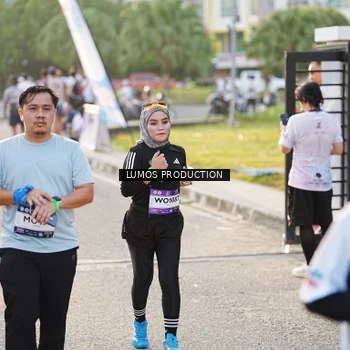 Runner Photo 7940742