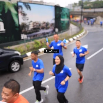 Runner Photo 7940762