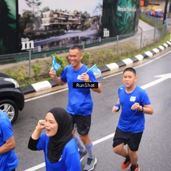Runner Photo 7940766