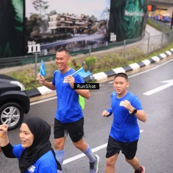 Runner Photo 7940770
