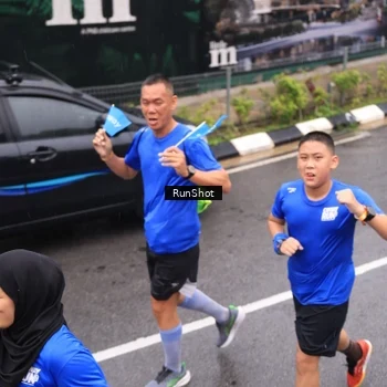 Runner Photo 7940780