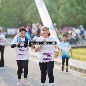 Runner Photo 7940783