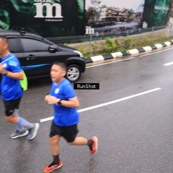 Runner Photo 7940786