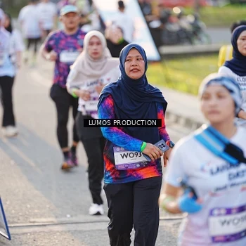 Runner Photo 7940787