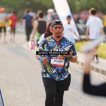 Runner Photo 7940795