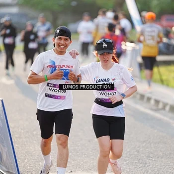 Runner Photo 7940802