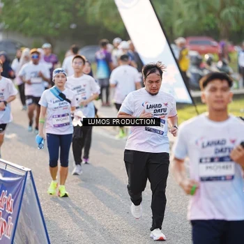 Runner Photo 7940804