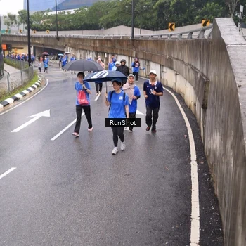 Runner Photo 7940814