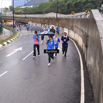 Runner Photo 7940820