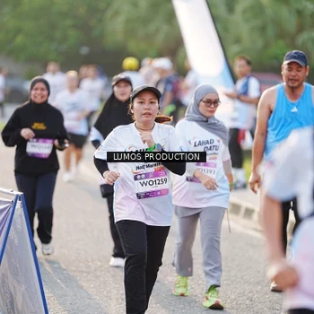 Runner Photo 7940822