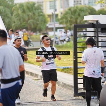 Runner Photo 7940824