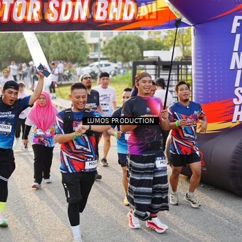 Runner Photo 7940830