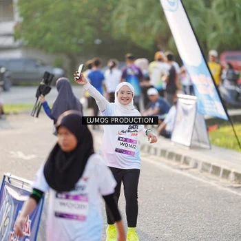 Runner Photo 7940831
