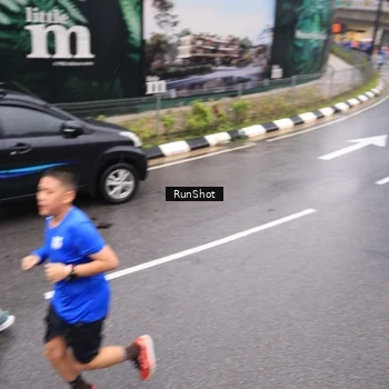 Runner Photo 7940836