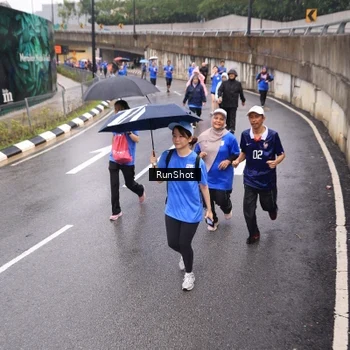 Runner Photo 7940842