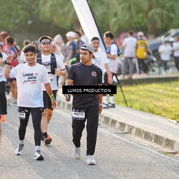 Runner Photo 7940844