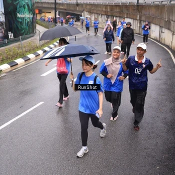 Runner Photo 7940847