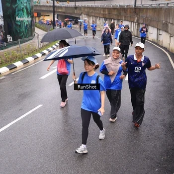 Runner Photo 7940856